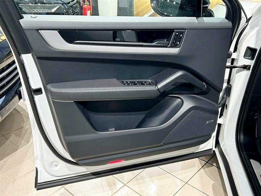 Porsche Cayenne Coupé 3.0 V6 E-Hybrid