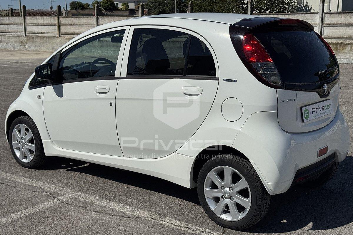 PEUGEOT iOn Active