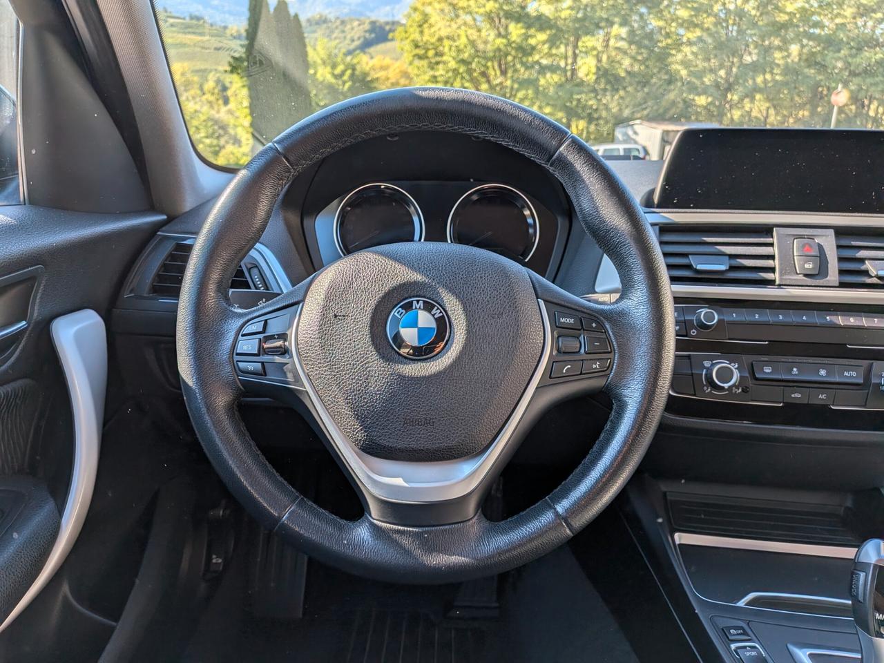 BMW F20 116D Steptronic 116CV