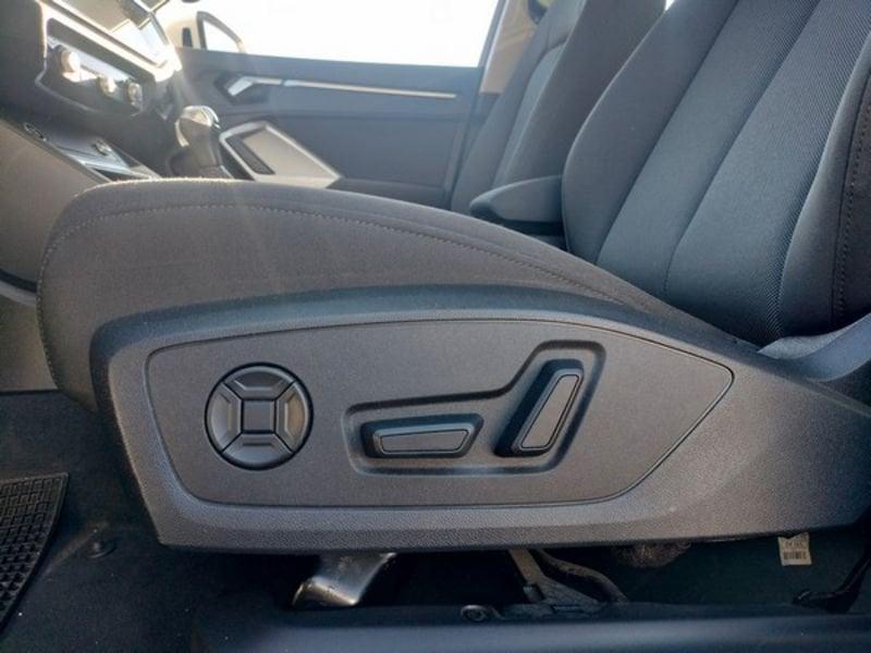 Audi Q3 35 TDI quattro S tronic Business