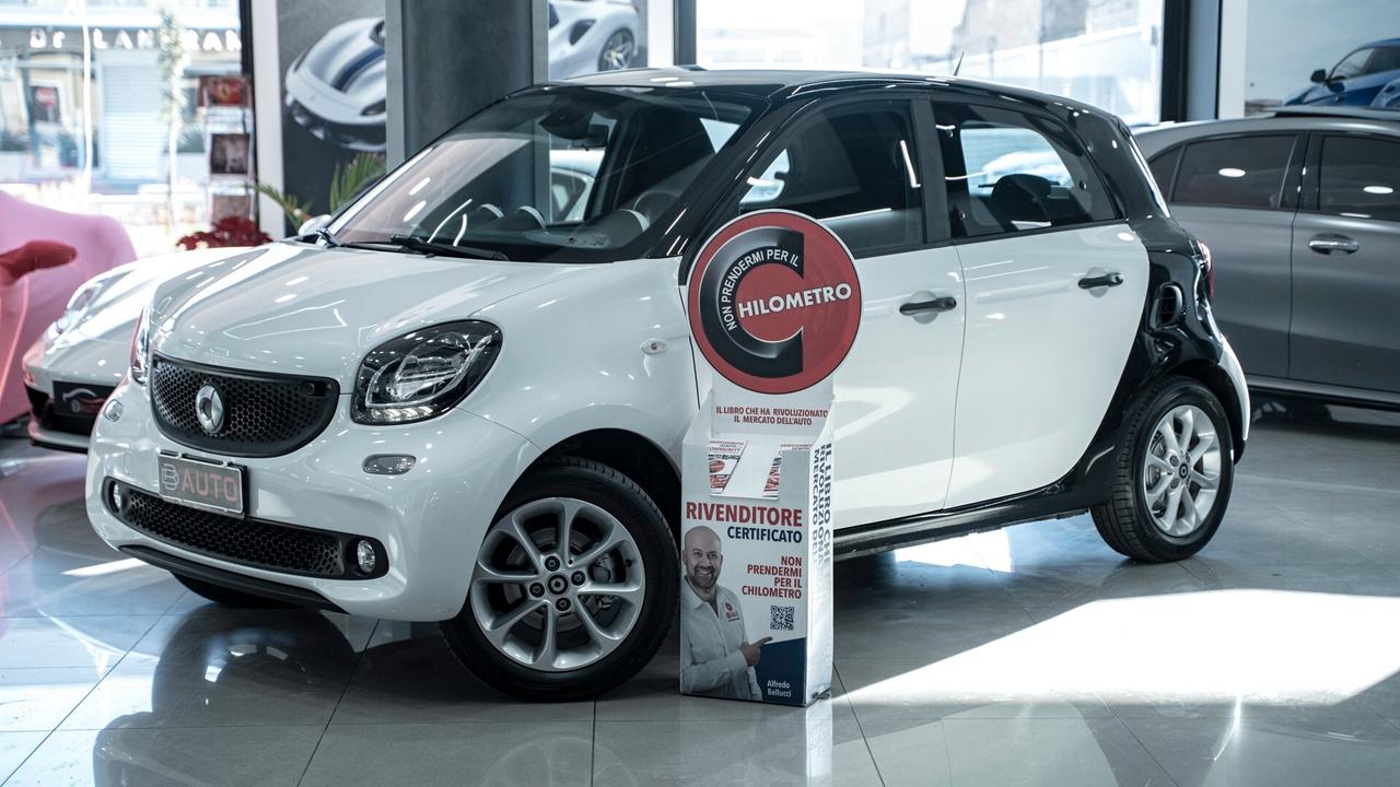 Smart ForFour 1.0 YOUNGSTER 71 CV TWINAMIC AUTO FULL OPTIONAL