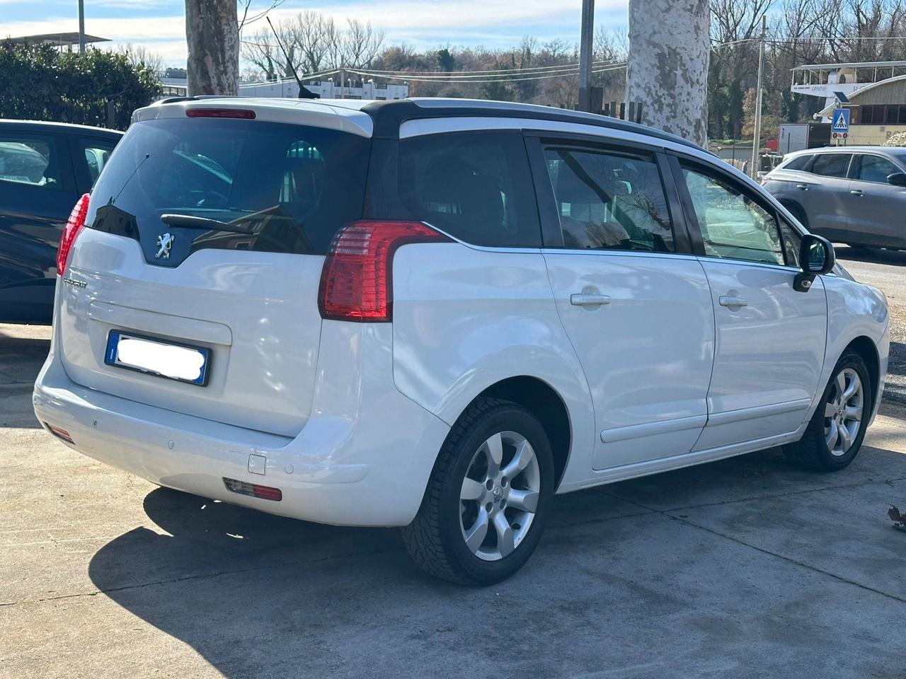 Peugeot 5008 1.6 VTi 120CV Tecno