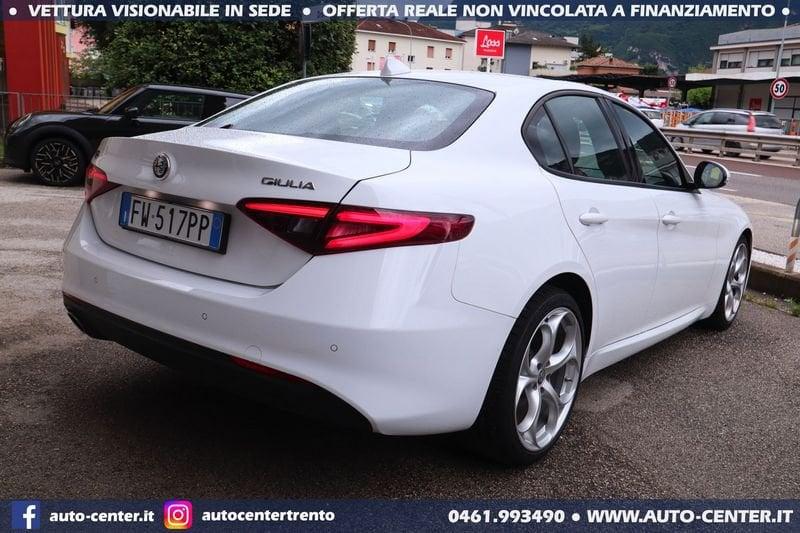 Alfa Romeo Giulia 2.2 Turbo Diesel AT8 160CV Super