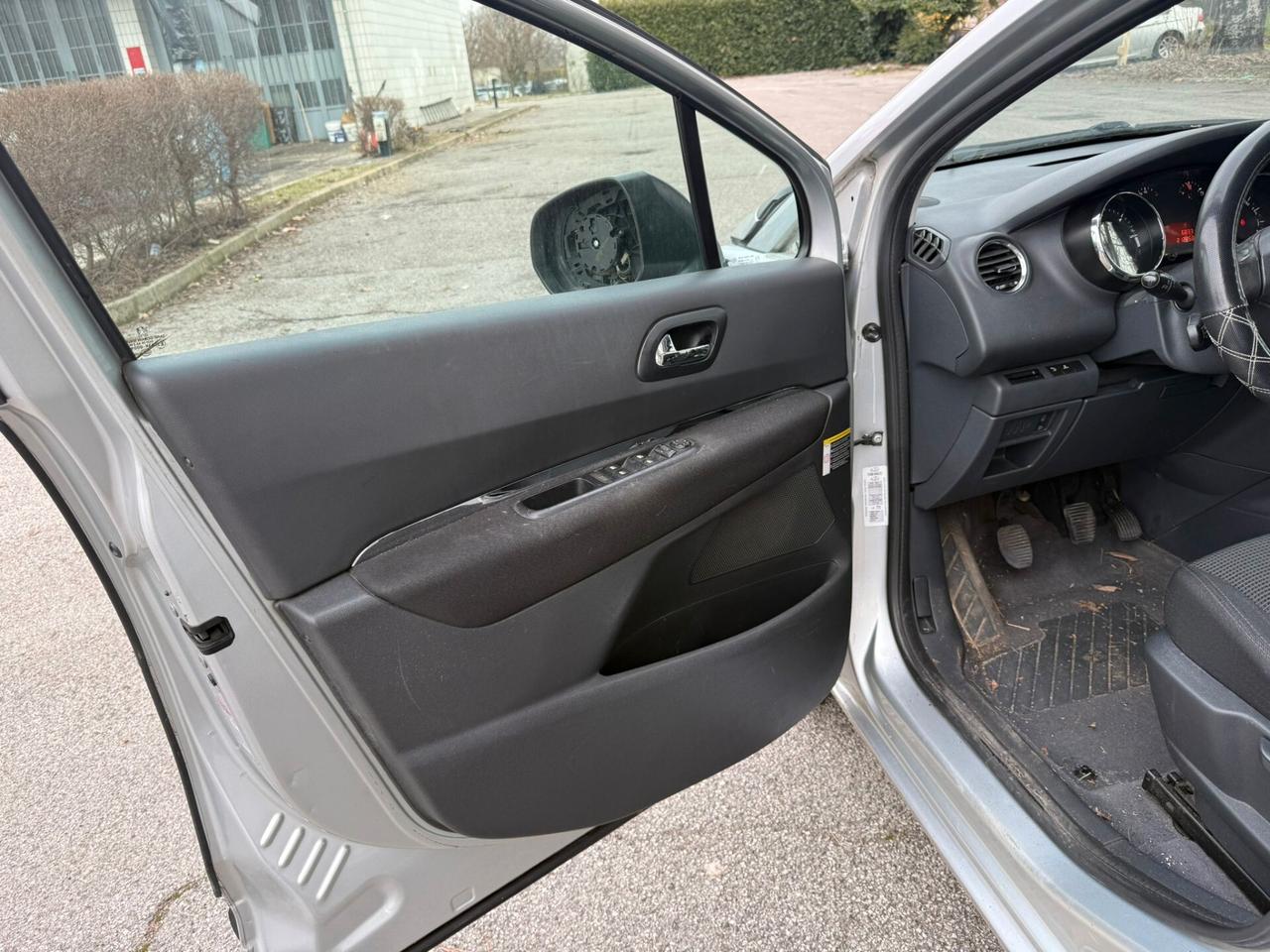 Peugeot 5008 1.6 HDi 112CV Féline