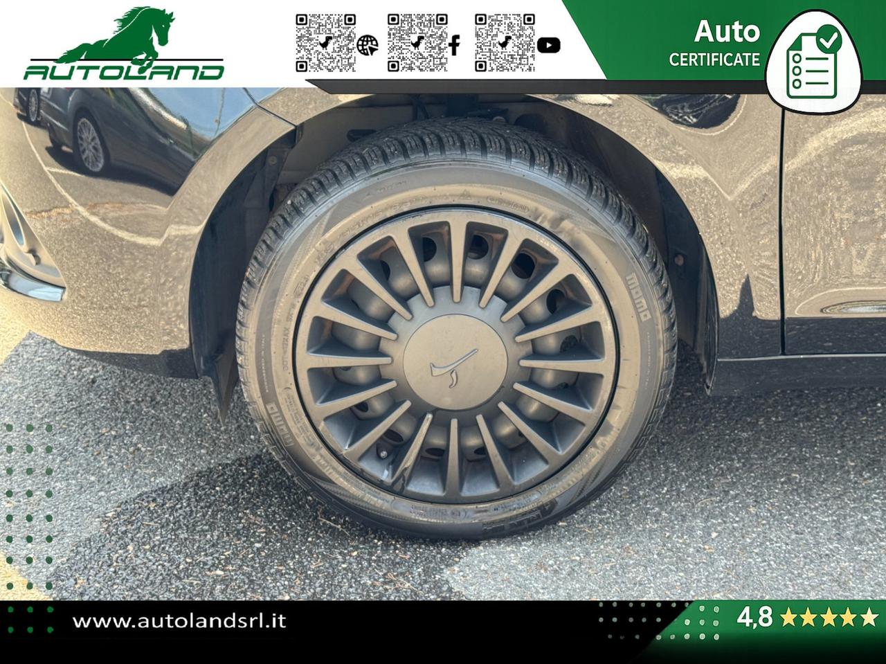 Lancia Ypsilon 1.0 firefly hybrid Silver s&s 70cv