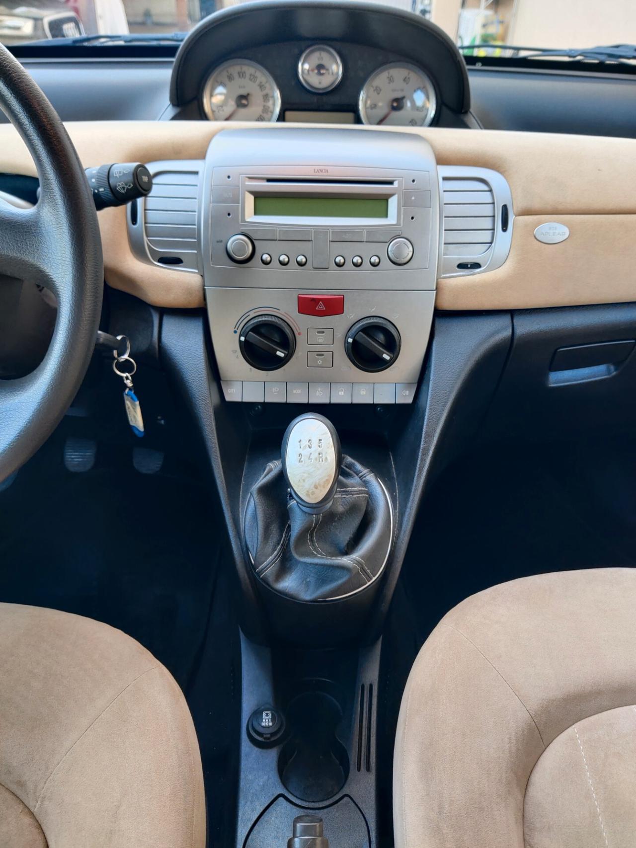Lancia Ypsilon 1.2 Benz