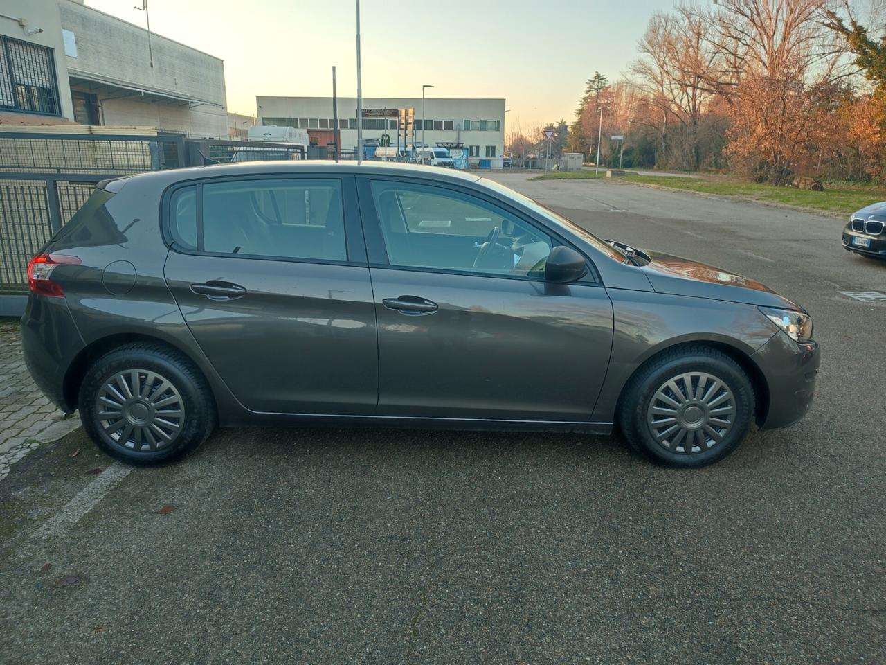 PEUGEOT 308 DEL 2014 TURBO BENZINA EURO6B 8GOMME