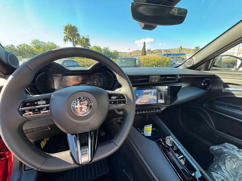 Alfa Romeo Junior 1.2 Hybrid Sprint 2026/ KM 0 IVA ESPOSTA Tua a solo 279 Euro al mese
