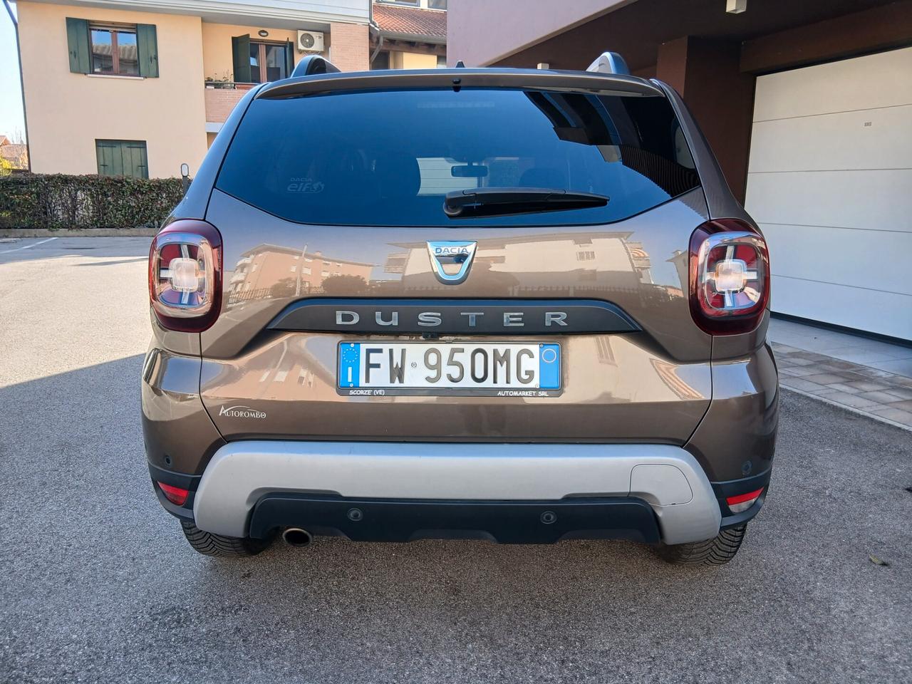 Dacia Duster 1.6 SCe GPL 4x2 Prestige tua a € 199 mese