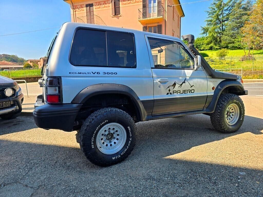 Mitsubishi Pajero 3.0 V6 150CV GLS PREPARATO