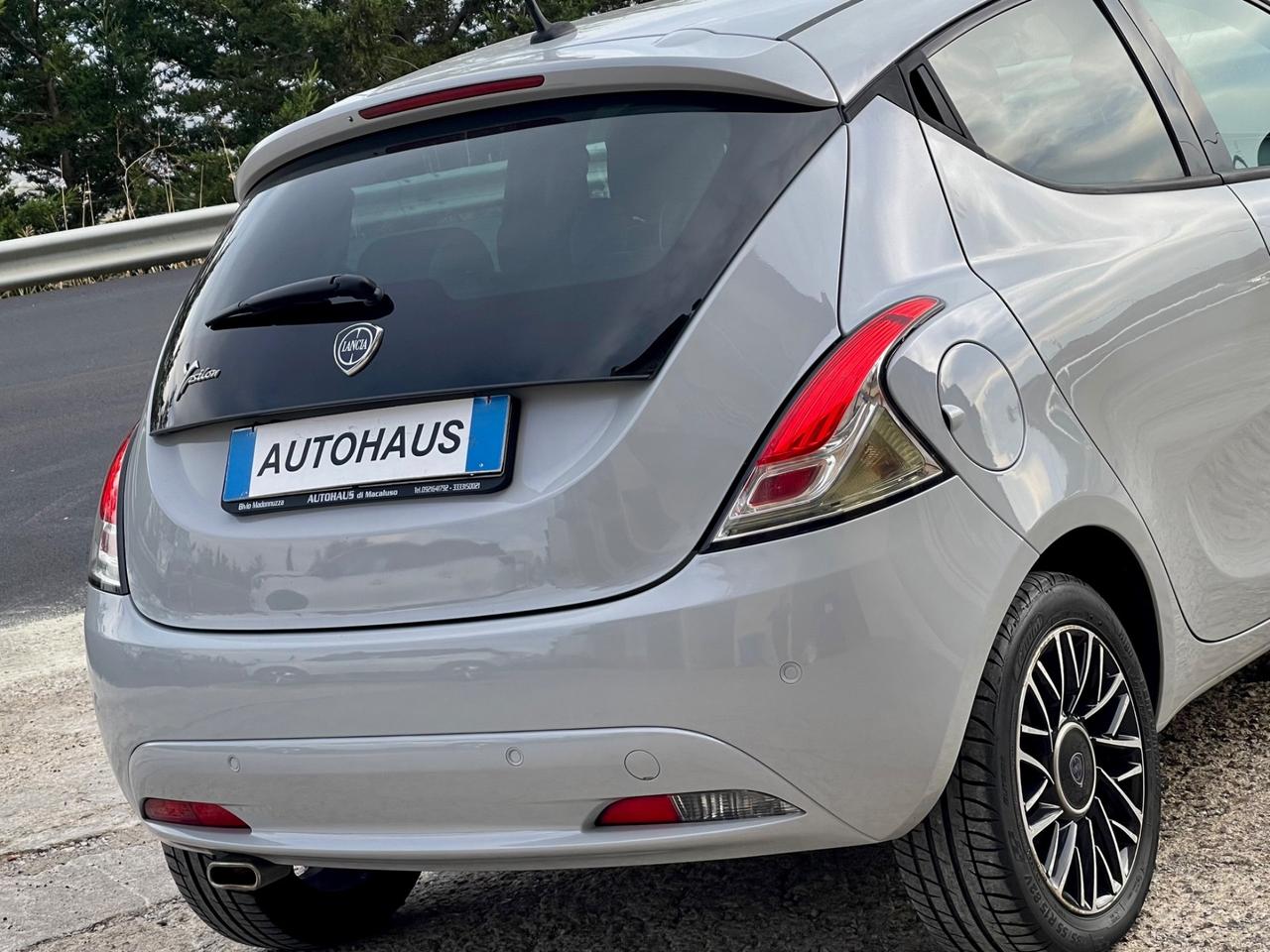 Lancia Ypsilon 1.2 69 CV 5 porte Mya