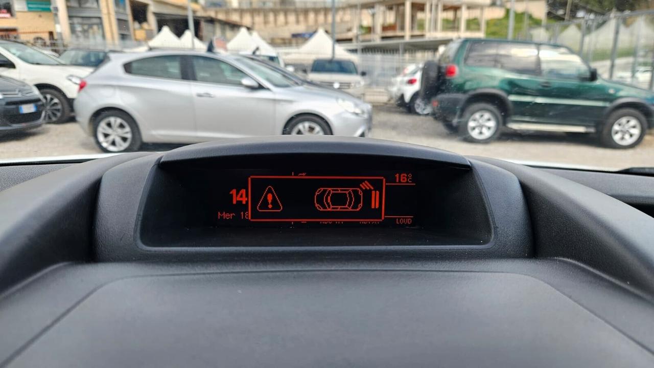 Peugeot Partner BlueHDi 100cv Outdoor