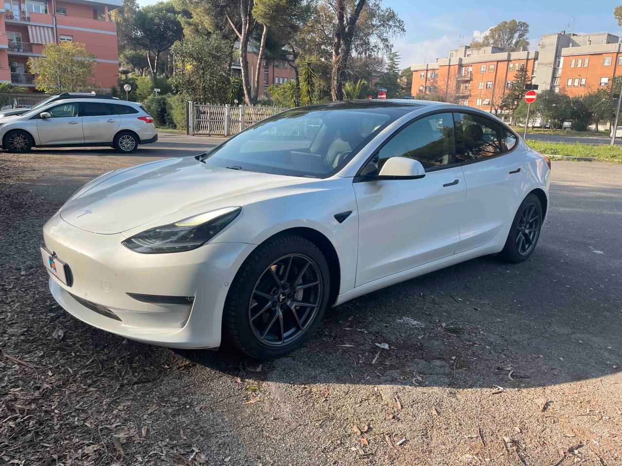 Tesla Model 3 Long Range Dual Motor AWD 82KWH