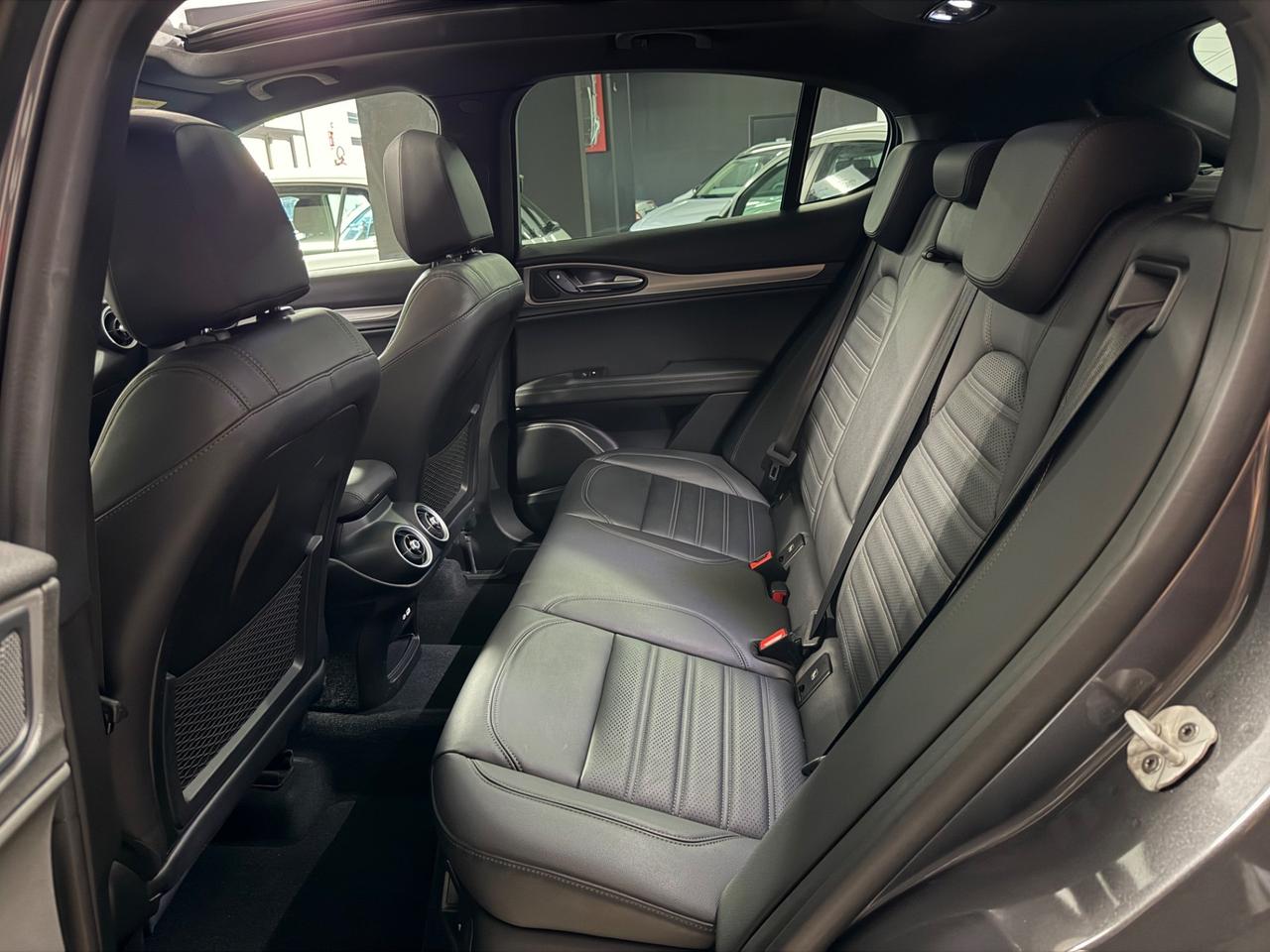 ALFA ROMEO Stelvio 2.2 TD (210) AT8 Q4 Veloce 2022