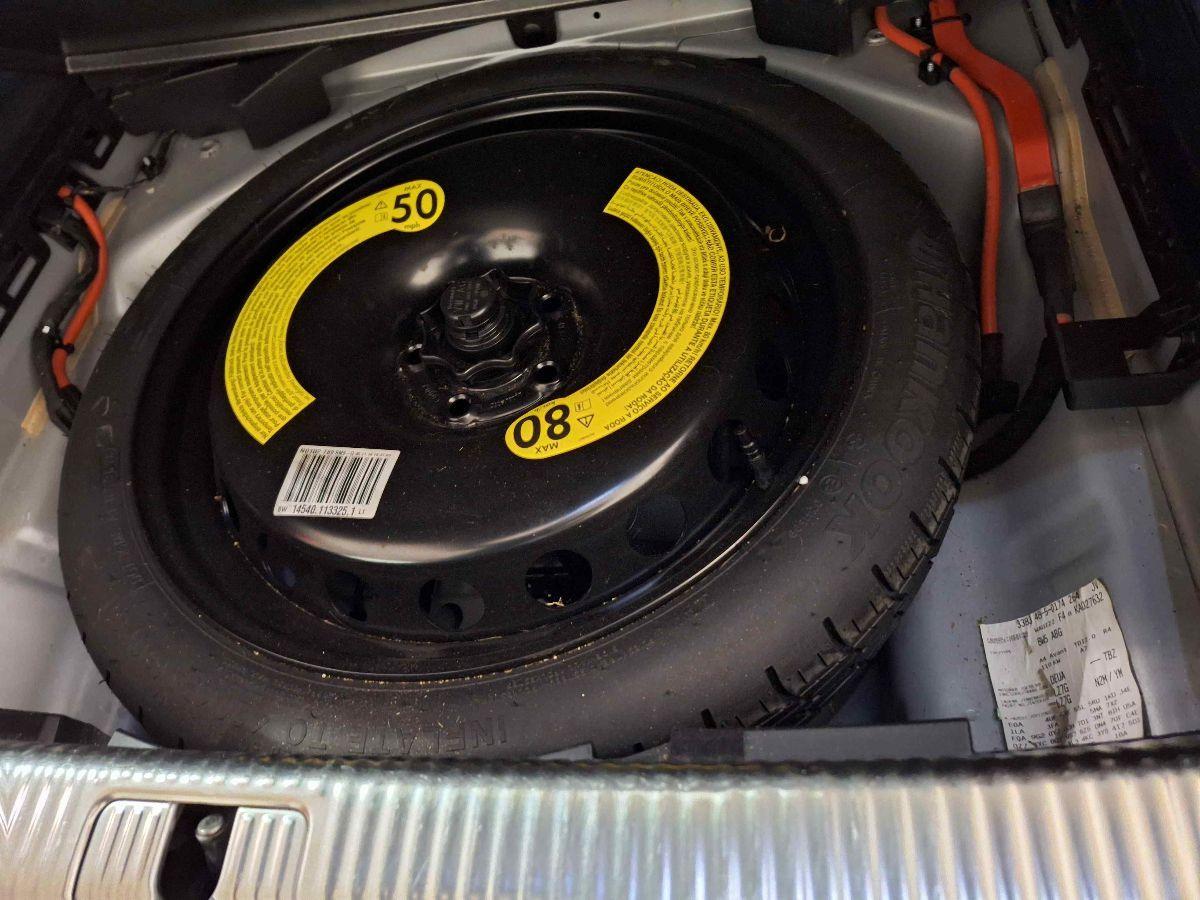 AUDI A4 Avant 35 TDI S tr Sport - 8 GOMME - APPLE - VETRI SCURI - GAR.24 MESI