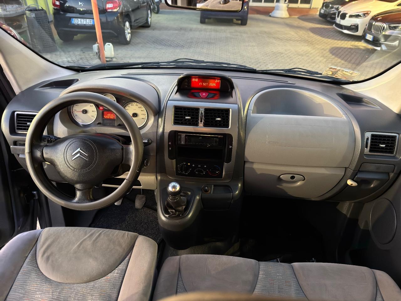 Citroen Jumpy 9 POSTI 2.0 HDi/120