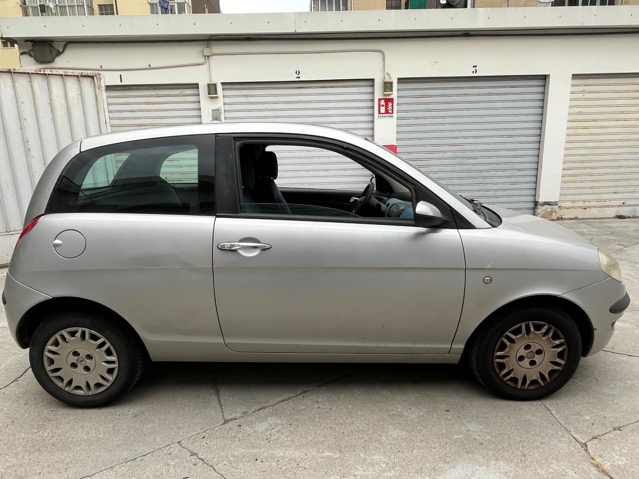 Lancia Ypsilon 1.2 OK NEOPATENTATI