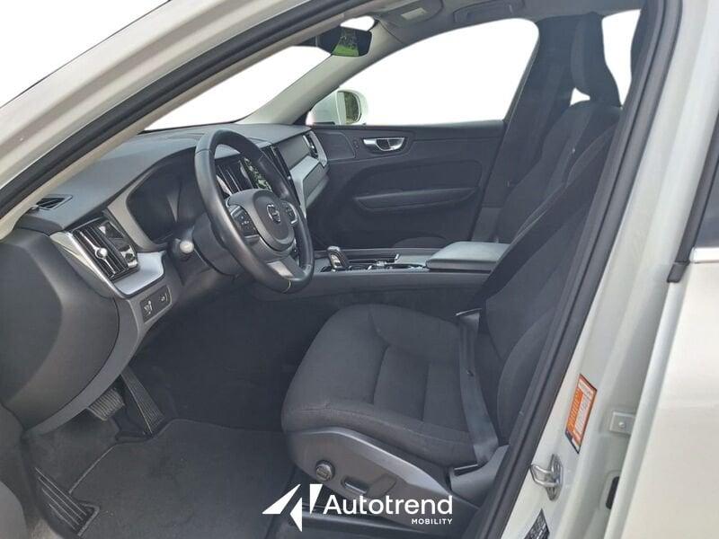 Volvo XC60 B4 197+14 CV Automatica Mild Hybrid Momentum Pro