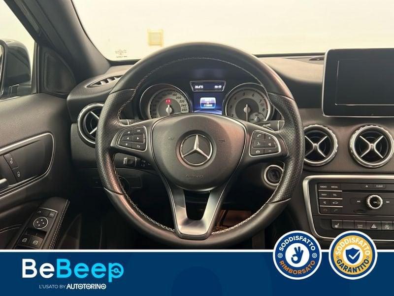 Mercedes-Benz GLA 180 SPORT AUTO