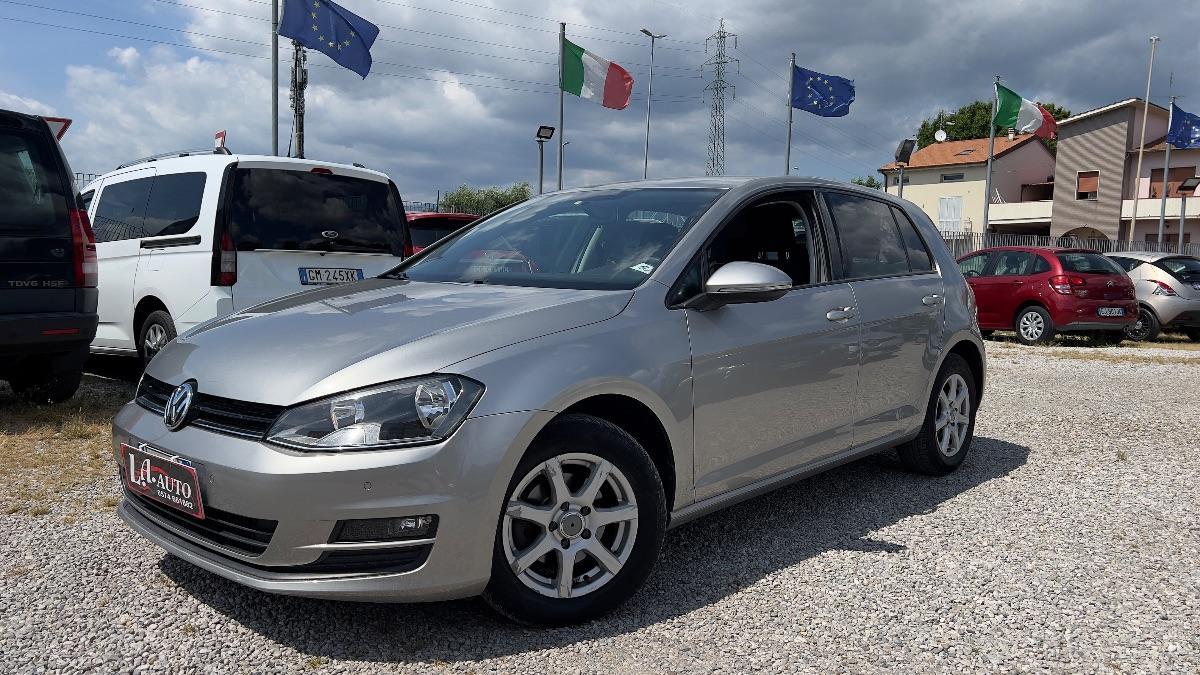 VOLKSWAGEN - Golf 1.6 tdi Trendline 90cv 5p E6