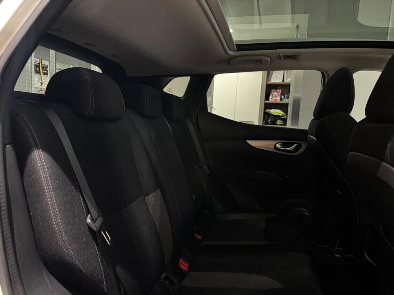 Nissan Qashqai 1.5 dCi N-Connecta Aziendale