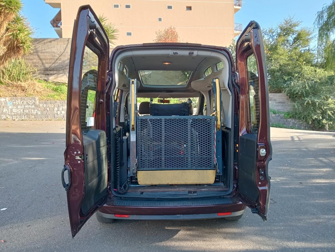Fiat Doblo Pianale ribassato con rampa disabili in carrozzina