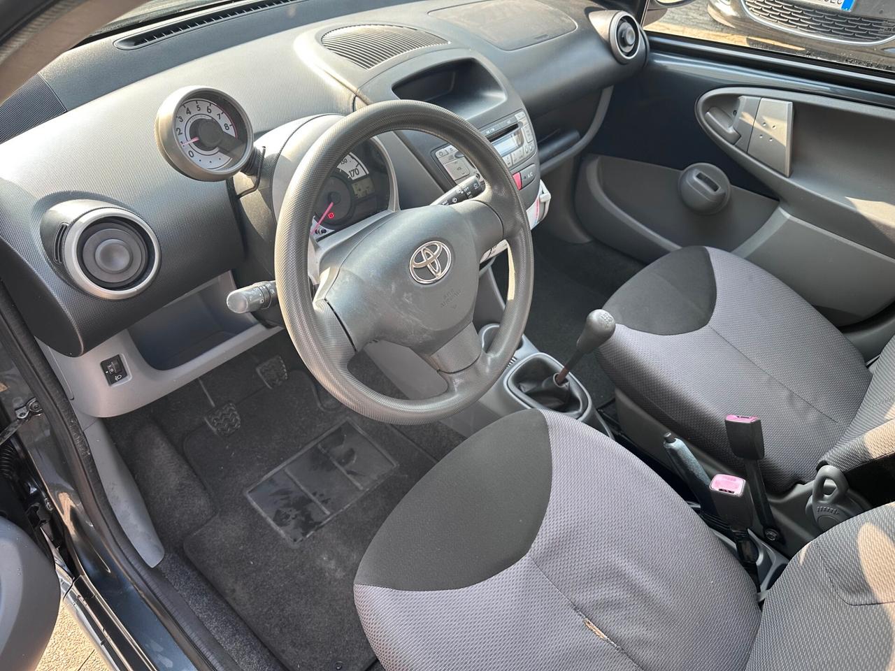 Toyota Aygo 1.0 12V VVT-i 5 porte Sol*NEOPATENTATI