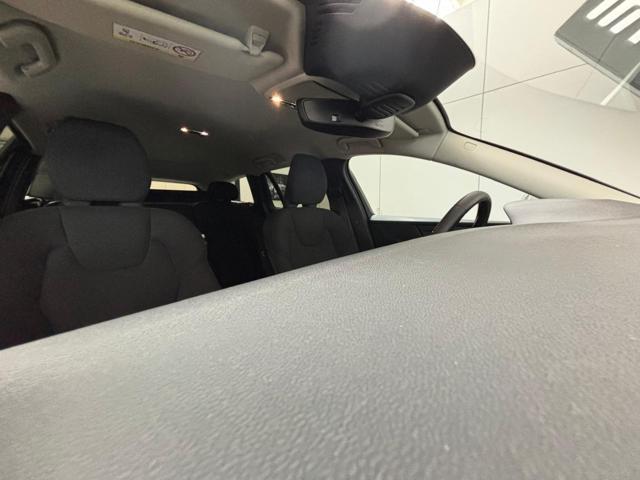 VOLVO V60 B3 Geartronic Momentum Business Pro
