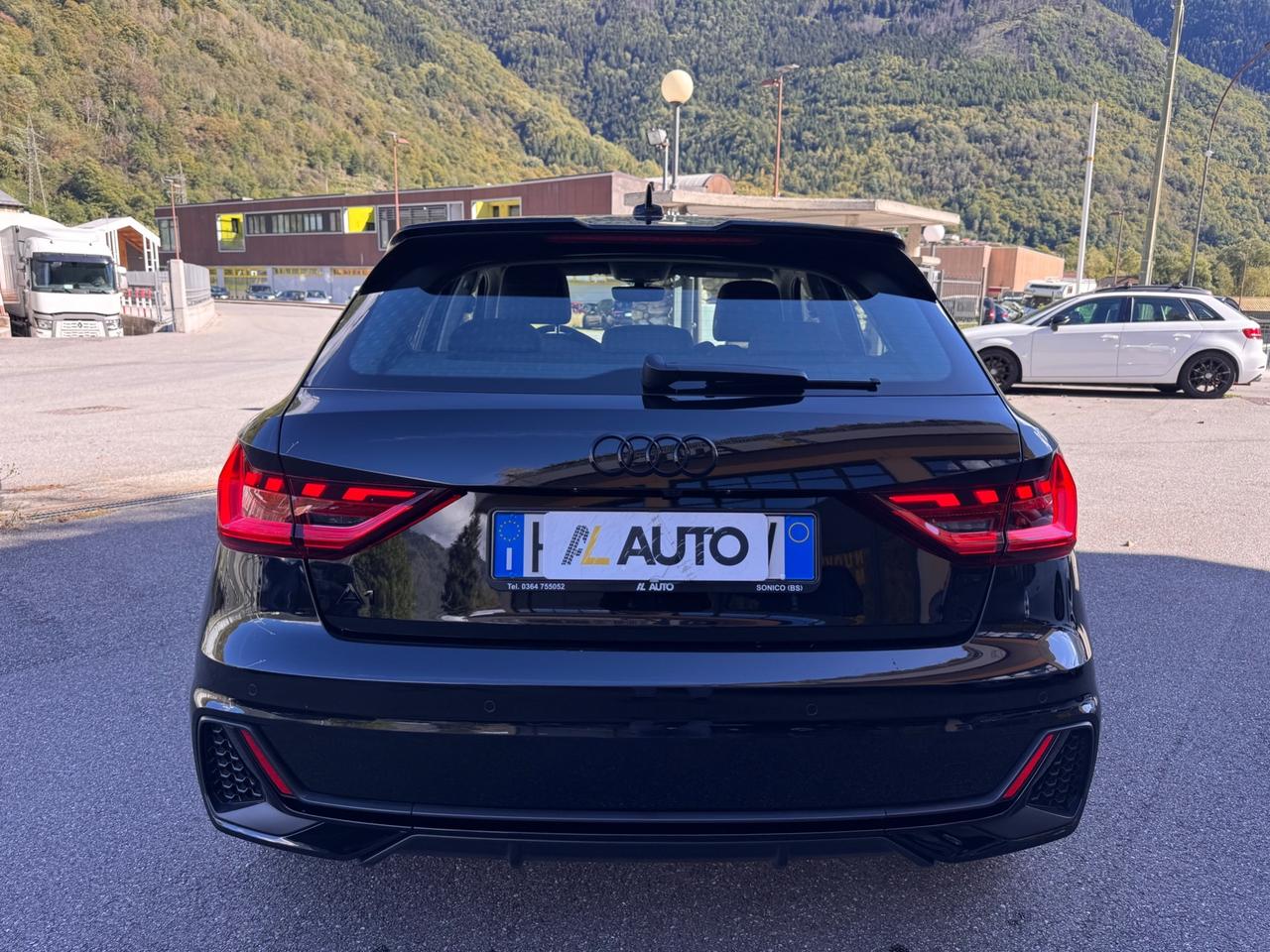 Audi A1 SPB 30 TFSI S tronic Identity Black