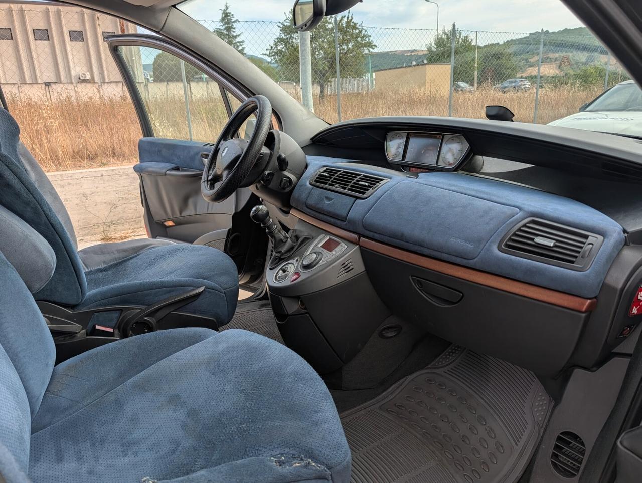 Lancia Phedra 2.0 MJT 136 CV Emblema