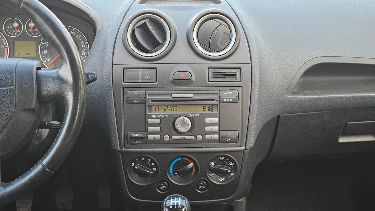Ford Fiesta 1.4 TDCi 5p. Ghia