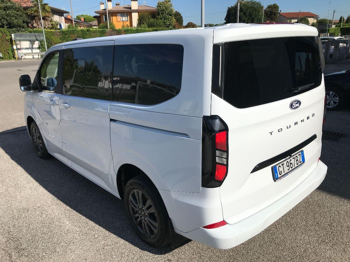 FORD Tourneo Custom TITANIUM L1H1 2.0 ECOBLUE 170CV AUTOMATICO 8 POSTI