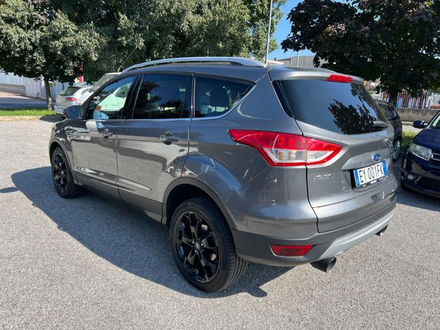 FORD Kuga 2.0 TDCI 140 CV 2WD Titanium