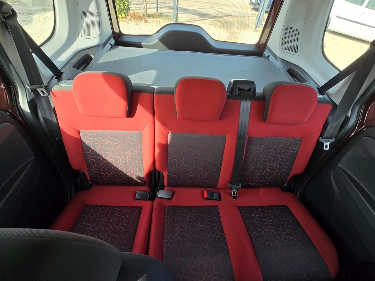 Fiat Doblo Doblò 5 posti