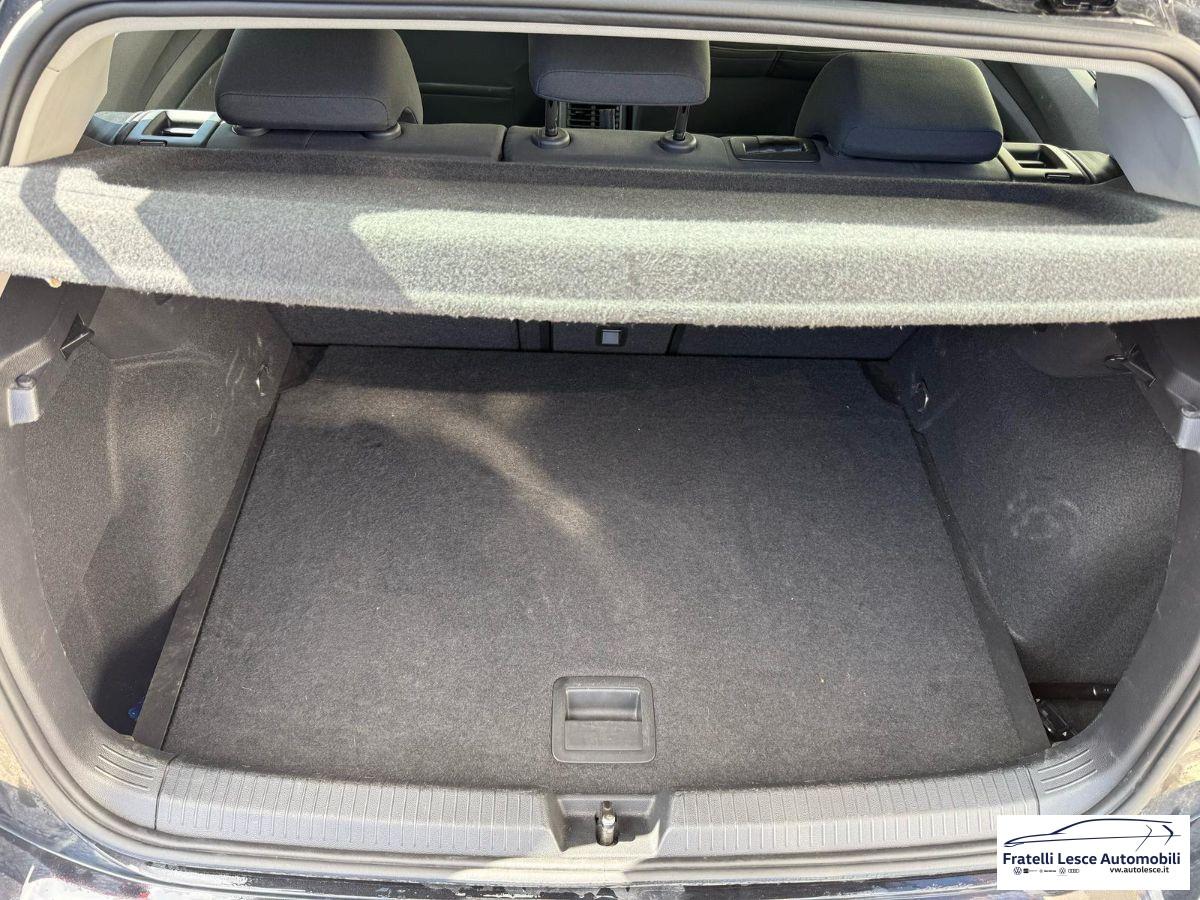 VOLKSWAGEN - Golf 2.0 tdi Life 115cv dsg