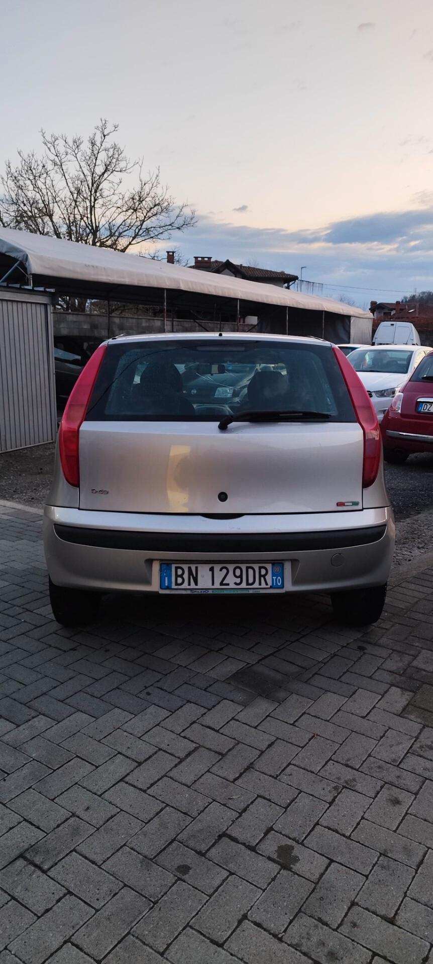Fiat Punto 1.2i cat 5 porte