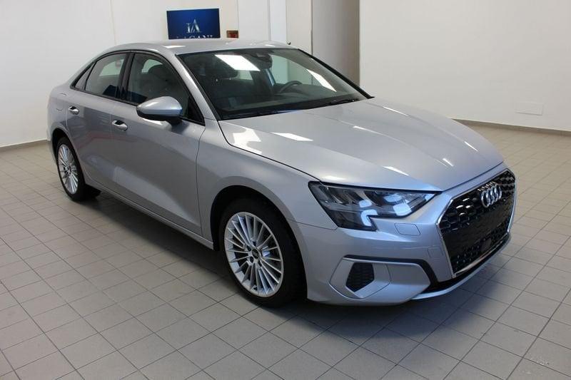 Audi A3 Sedan 35 TDI S tronic Business Advanced