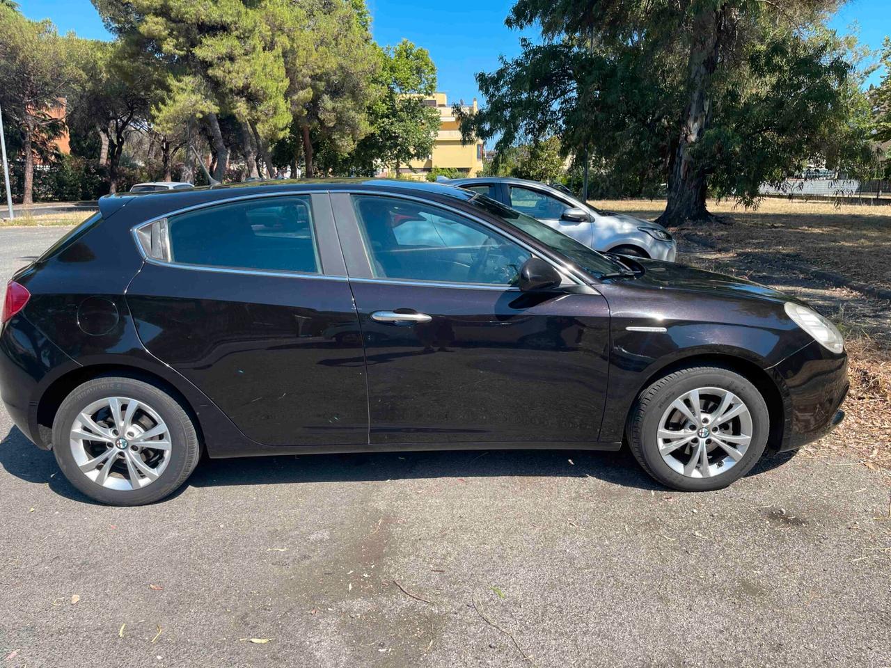 Alfa Romeo Giulietta 1.6 JTDm-2 105 CV Distinctive NEOPATENTATI