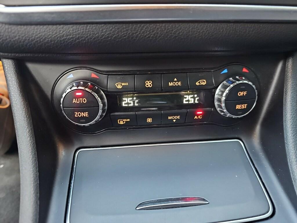 Mercedes GLA 200 200 Sport 7G-DCT