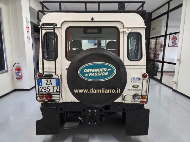 LAND ROVER Defender 90 2.4 TD4 AUTOVETTURA