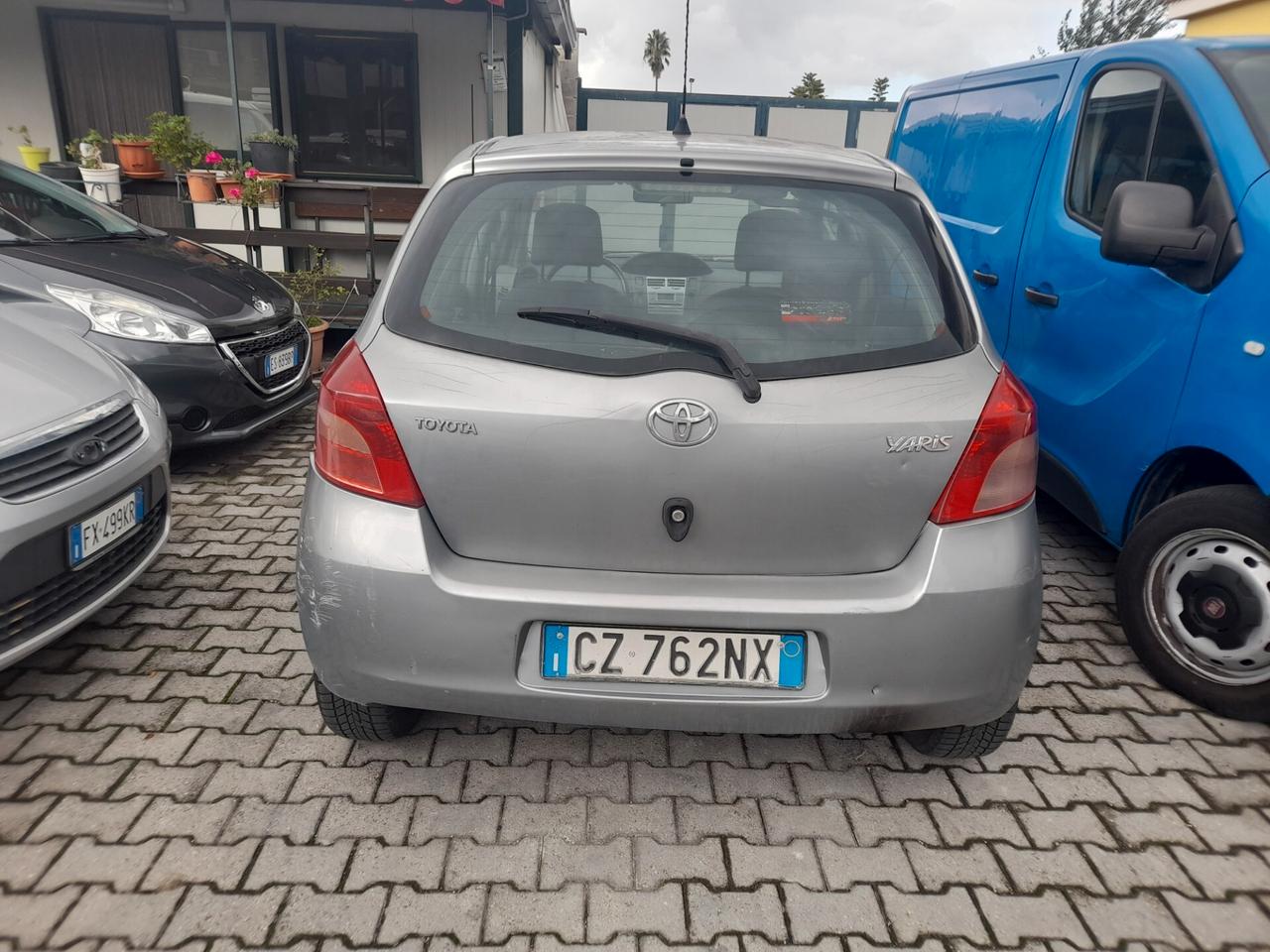 Toyota Yaris 1.0 5 porte