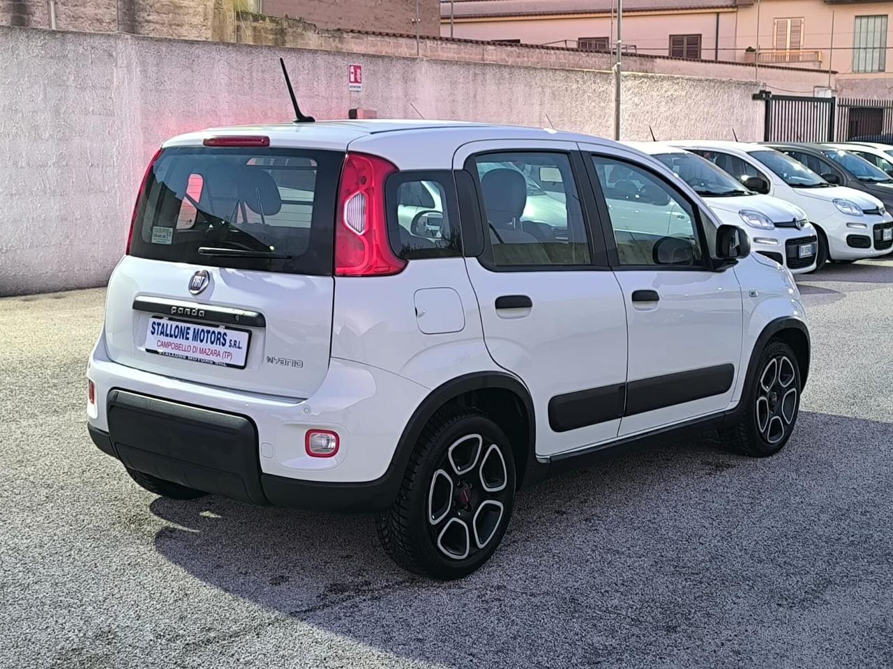 Fiat Panda 1.0 GSE 71 CV S&S Hybrid Street Van 2021