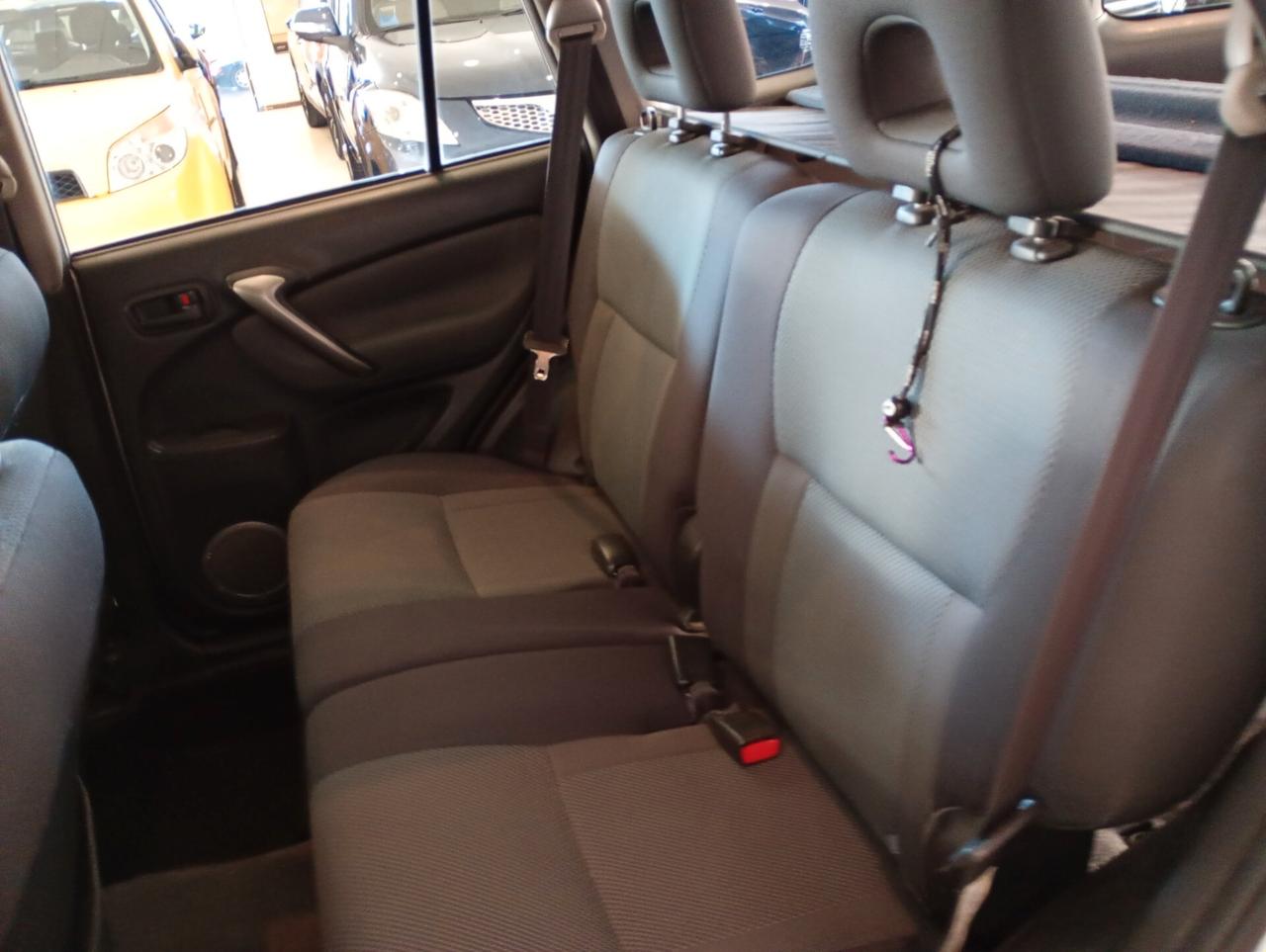 Toyota RAV 4 RAV4 2.0 Tdi D-4D cat 5 porte Sol