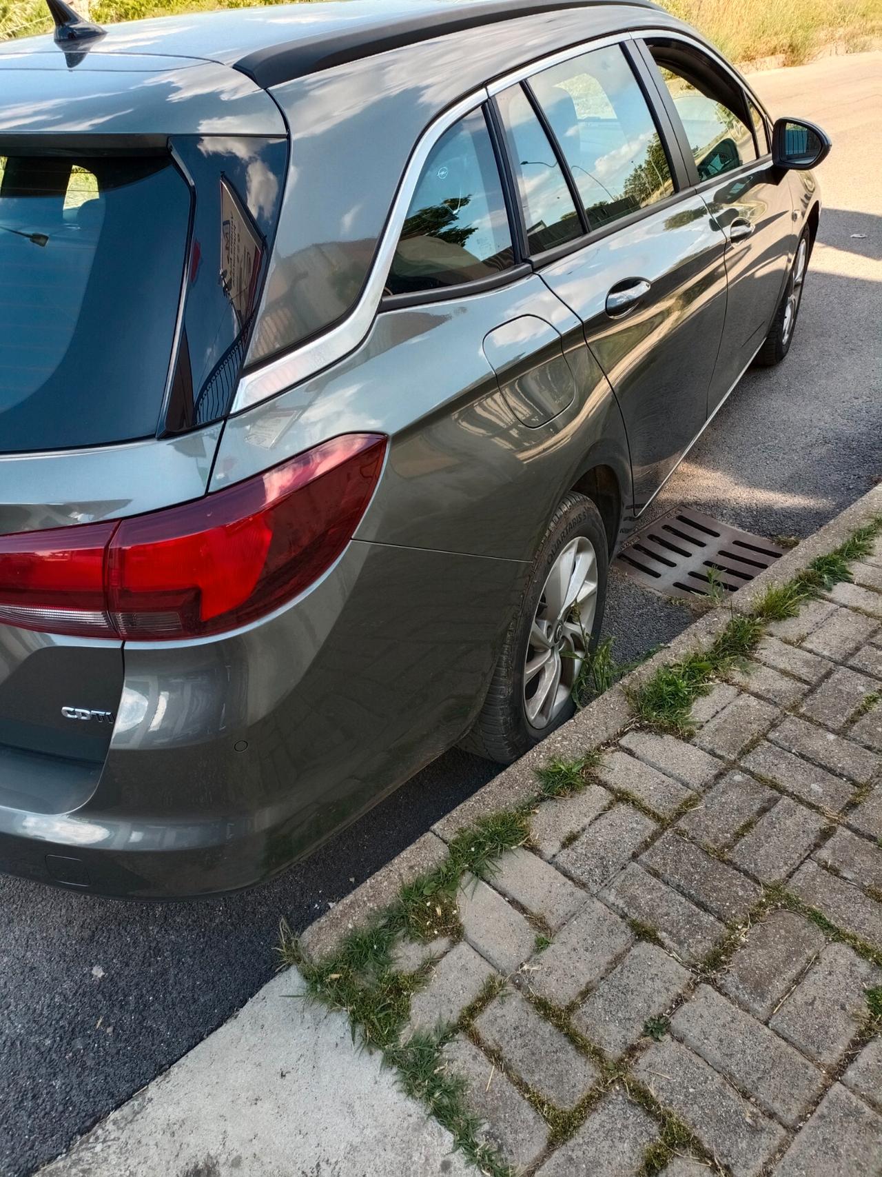 Opel Astra 1.6 CDTi 110CV Start&Stop Sports Tourer Business