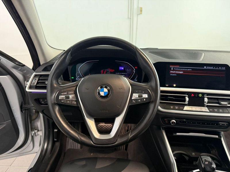 BMW Serie 3 318d 48V Touring sport Auto