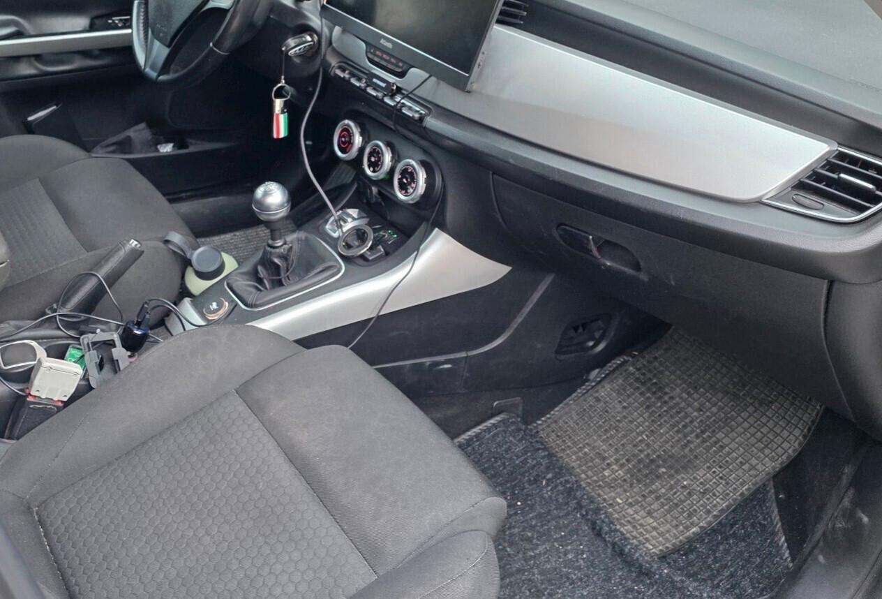 Alfa Romeo Giulietta 1.4 Turbo 120 CV GPL Distinctive