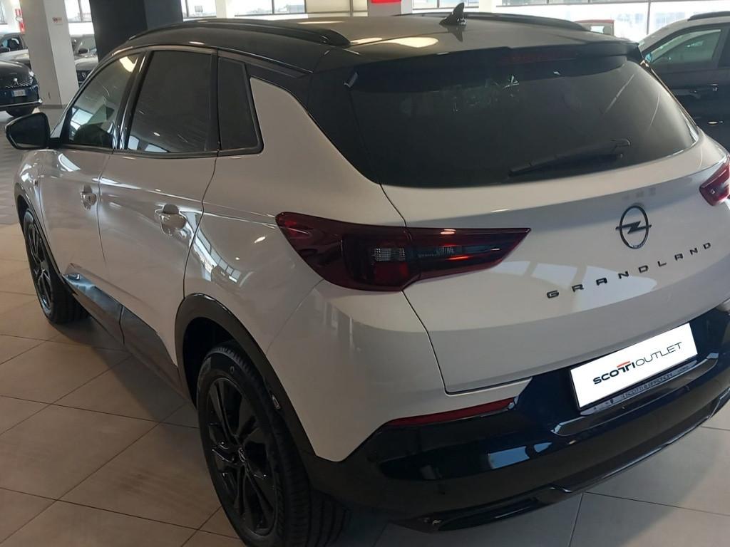 OPEL GRANDLAND GS HYBRID 136 HP