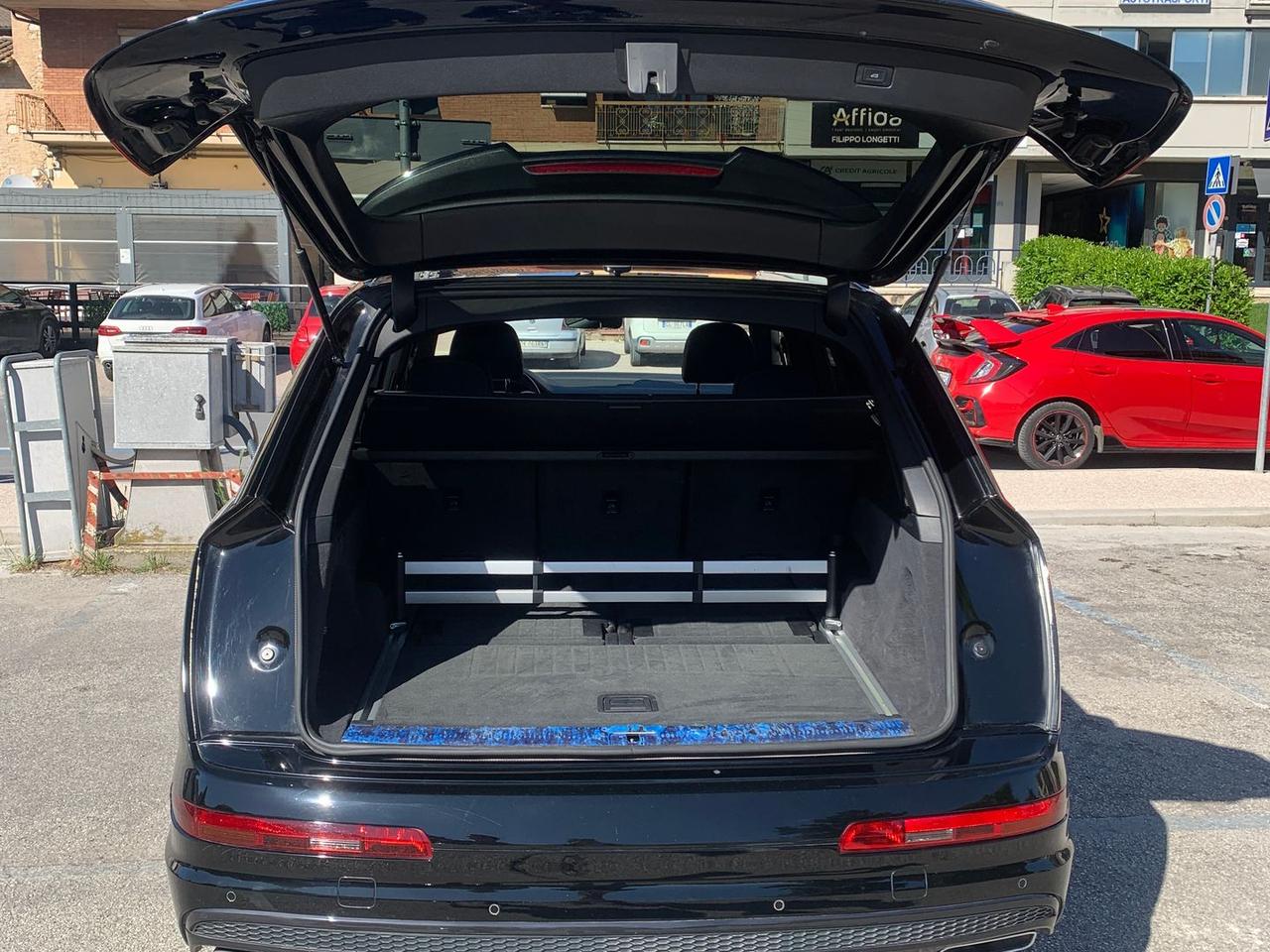 Audi Q7 3.0 50 TDI MHEV S Line