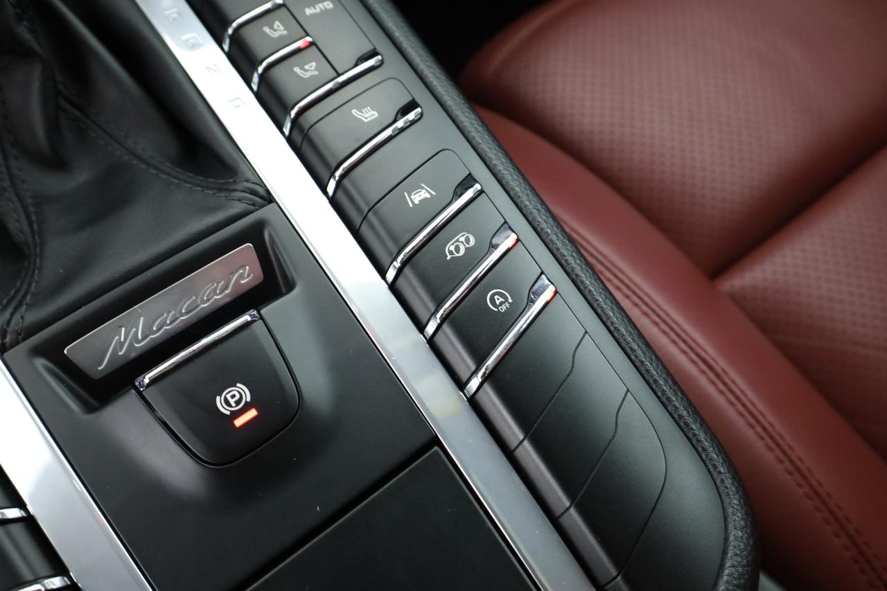 PORSCHE Macan S