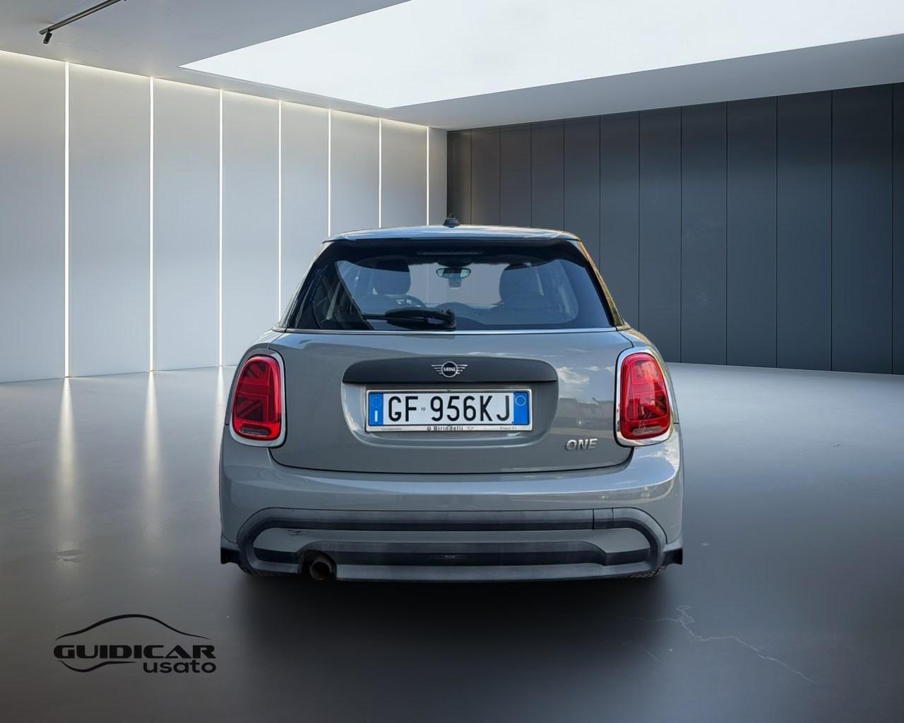 MINI Mini IV F55 2021 5p - Mini 5p 1.5 One Classic 75cv